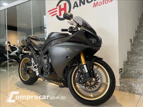 YZF R1