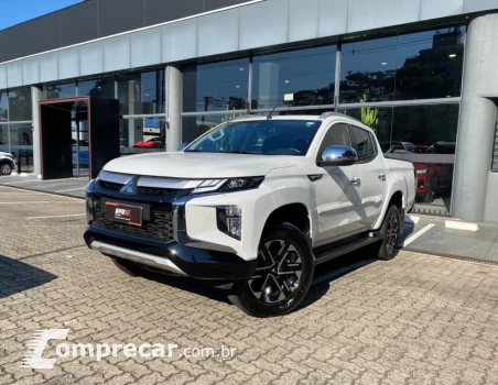 Mitsubishi L200 TRITON 2.4 16V Turbo Sport Hpe-s CD 4X4 4 portas