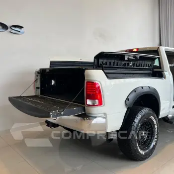 2500 6.7 I6 Turbo Laramie CD 4X4