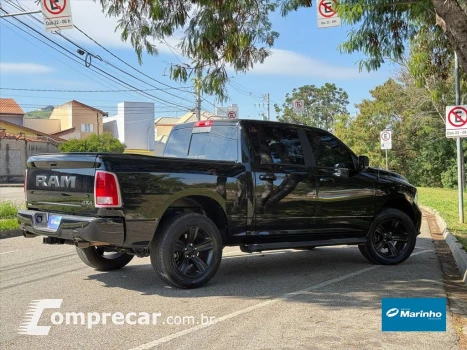 CLASSIC 5.7 V8 GASOLINA LARAMIE NIGHT EDITION CD