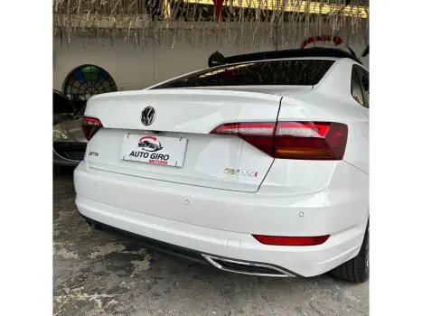 JETTA 1.4 250 TSI TOTAL FLEX R-LINE TIPTRONIC