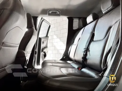 RENEGADE - 1.8 16V LONGITUDE 4P AUTOMÁTICO