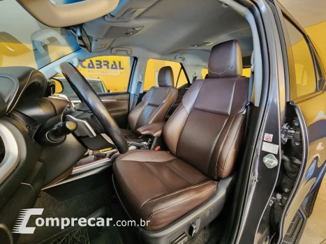 Hilux SW4 SRV 4x2 2.7 Flex 16V Aut.