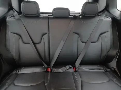 RENEGADE 1.3 T270 TURBO FLEX LONGITUDE AT6