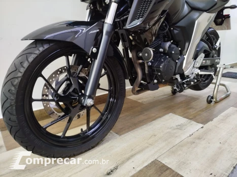 Fazer FZ25