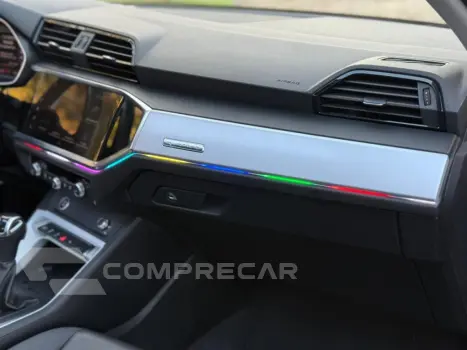 Q3 2.0 40 TFSI GASOLINA PERFORMANCE BLACK QUATTRO TIPTRONIC