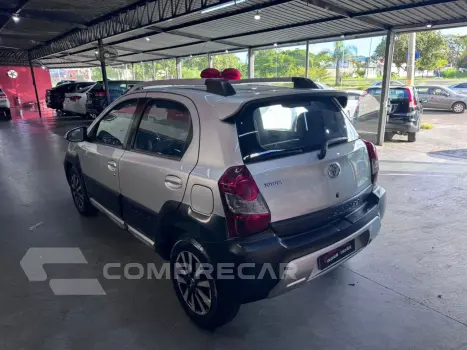 Etios Cross 1.5 16V 4P