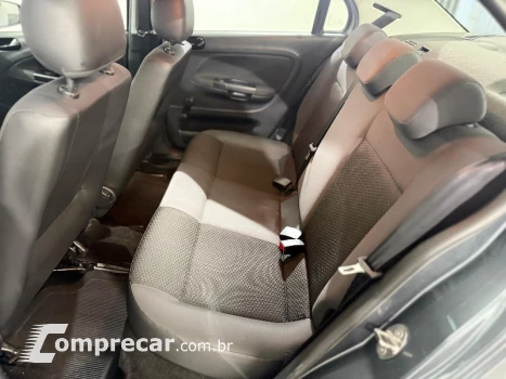 VOYAGE 1.0 12V MPI Totalflex