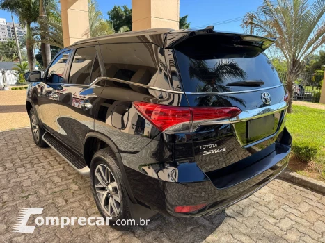 HILUX SW4 2.8 SRX 4X4 7 Lugares 16V Turbo Intercooler