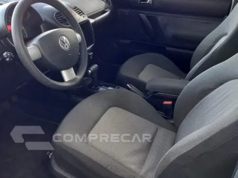 New Beetle 2.0 Mi 8V Gasolina 2P Automático