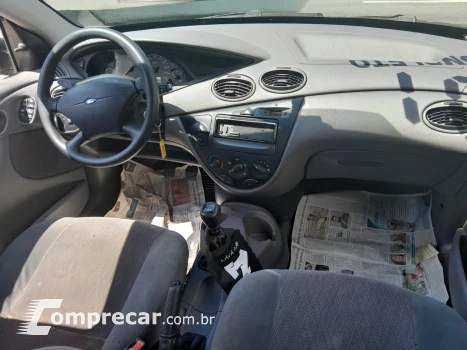 Focus sedan