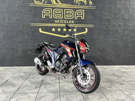 FZ25 250 FAZER CAPITÃ MARVEL FLEX