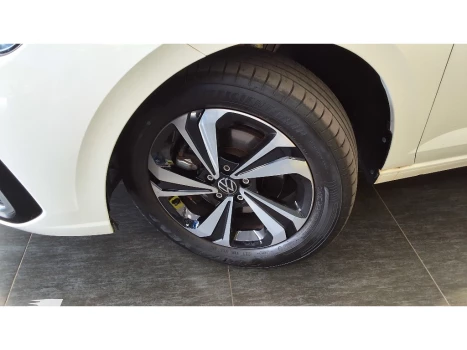 VIRTUS 1.0 200 TSI COMFORTLINE AUTOMÁTICO
