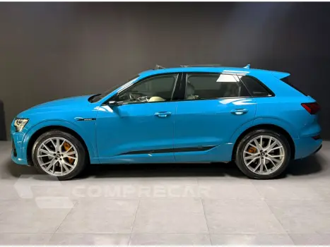 E-TRON ELÉTRICO PERFORMANCE QUATTRO