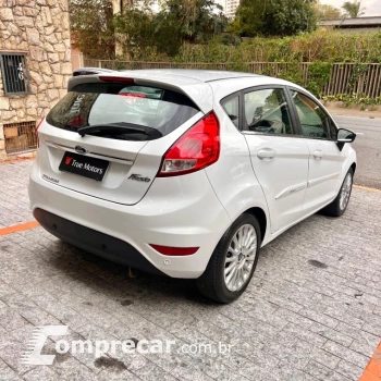 FIESTA 1.6 Titanium Hatch 16V
