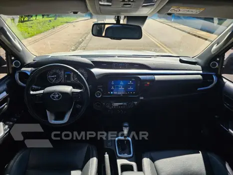 HILUX 2.8 D-4D TURBO DIESEL CD SRX PLUS 4X4 AUTOM