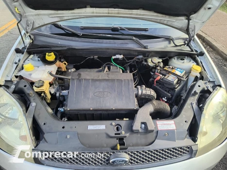 FIESTA 1.6 Rocam Sedan 8V