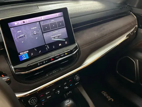 Commander Overl. TD380 2.0 4x4 Die. Aut.