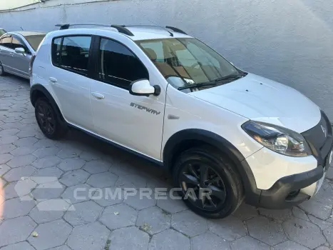 SANDERO 1.6 STEPWAY 16V FLEX 4P AUTOMÁTICO