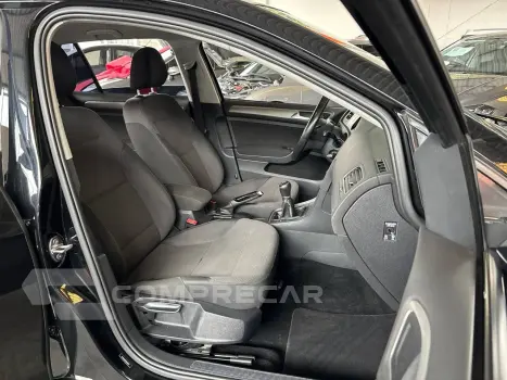 Golf Comfortline 1.0 TSI Total Flex Mec.