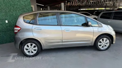 Fit LX 1.4/ 1.4 Flex 8V/16V 5p Aut.