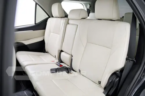 Hilux SW4 SRX Diamo. 4x4 2.8 TB Die Aut.