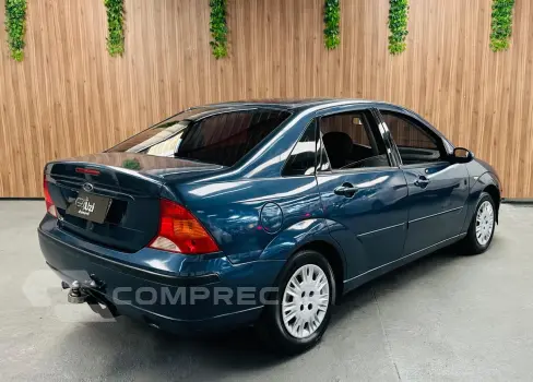 FOCUS 1.6 GL Sedan 8V