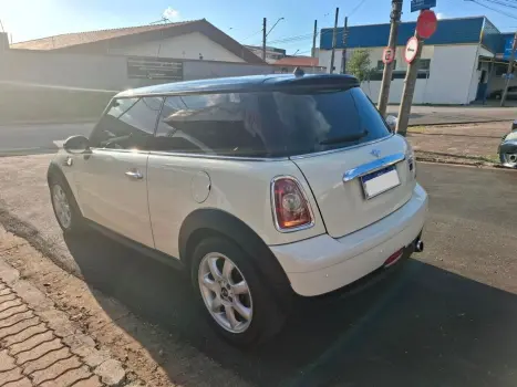 Cooper 1.6 16V Gasolina 2P Manual