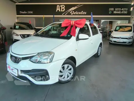 Toyota ETIOS HB X STD MT 4 portas