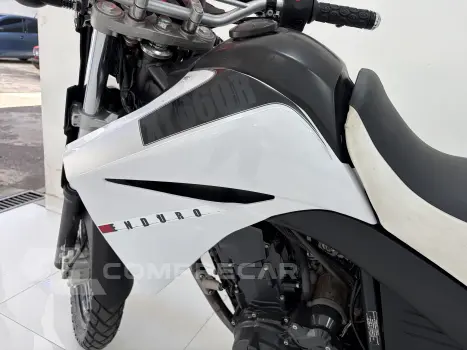 Xt