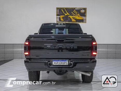 3500 6.7 I6 Turbo Laramie Night Edition CD 4X4
