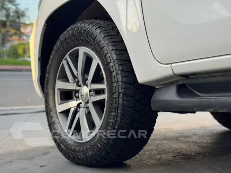 Hilux 2.8 Srv 4X4 Cd 16V Diesel 4P Automático