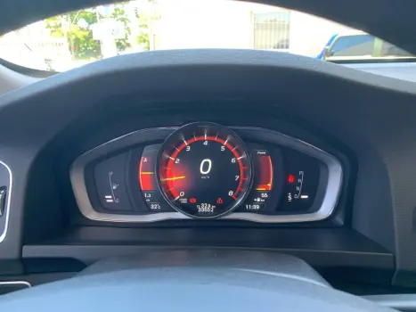 S60 T-4 MOMENTUM 2.0 190cv 4p