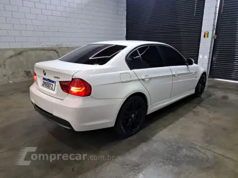 318I 2.0 Sedan 16V Gasolina 4P Automático
