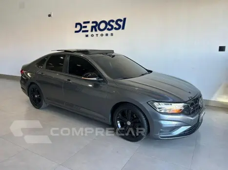 Volkswagen JETTA R-LINE 250 TSI 1.4 FLEX 16V AUT. 4 portas