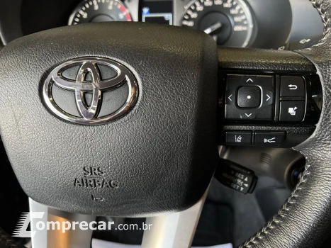HILUX 2.8 D-4D TURBO DIESEL CD SRX 4X4 AUTOMÁTICO