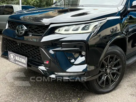 HILUX SW4 2.8 D-4d Turbo Gr-s 7L 4X4