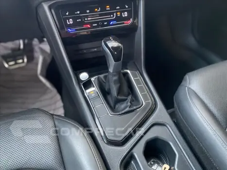 TAOS 1.4 250 TSI TOTAL FLEX HIGHLINE AUTOMÁTICO