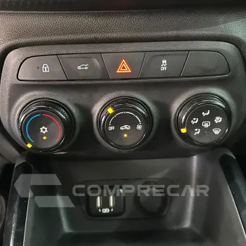 ONIX SEDAN Plus 1.0 12V TB Flex Aut.