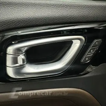 Commander Overland T270 1.3 TB Flex Aut.