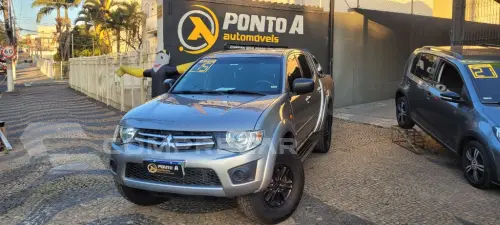 Mitsubishi L200 Triton HLS 2.4 Flex 16V CD Mec. 4 portas