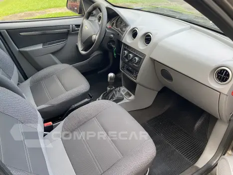 CELTA 1.0 MPFI Advantage 8V