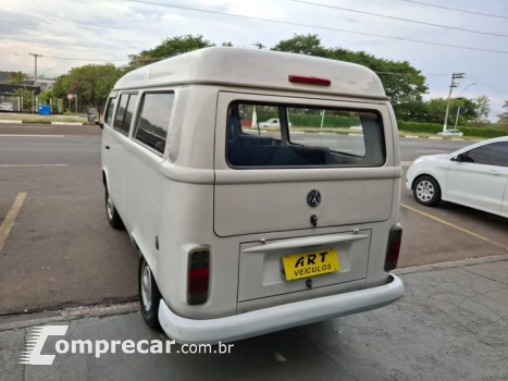 KOMBI 1.6 MI STD Escolar 8V