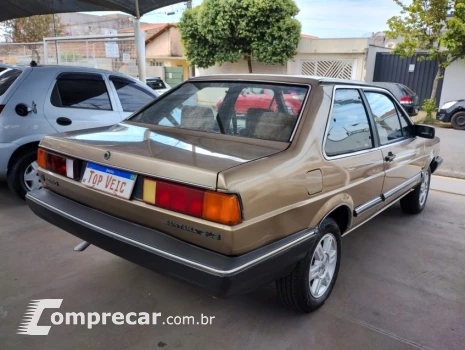 SANTANA 2.0 GLS 8V
