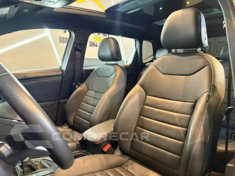 Taos 1.4 250 Tsi Total Flex Highline Automático
