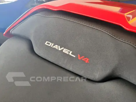 DIAVEL V4 1158