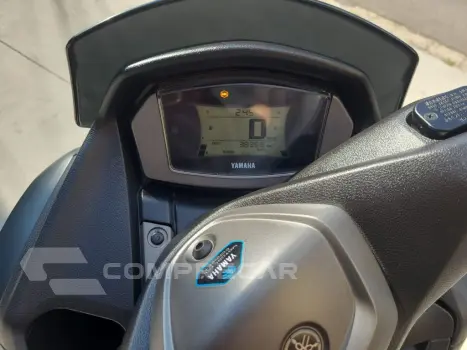 NMAX Connected 160 ABS