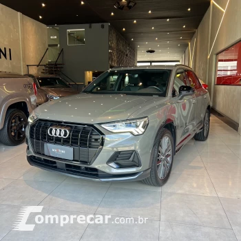Audi Q3 Black Ed. 1.4 TFSI Flex/Black S-tron. 4 portas