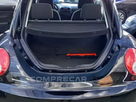 New Beetle 2.0 Mi 8V Gasolina 2P Automático