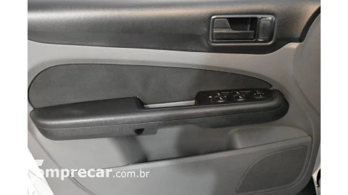 FOCUS HATCH - 1.6 GLX 16V 4P MANUAL